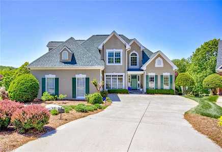 3006 Glen Chase Court Clemmons, NC 27012