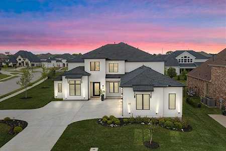 2220 Malick Drive Flower Mound, TX 75028