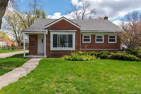 20452 Beech Daly Rd Redford Twp, MI 48240