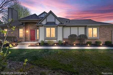 42052 Saratoga Circle Canton Twp, MI 48187