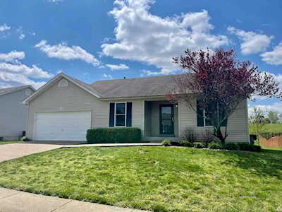 5418 Delaney Dr Wentzville, MO 63385