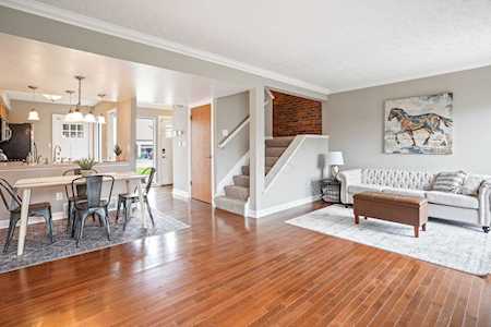 5285 Marci Way Columbus, OH 43228