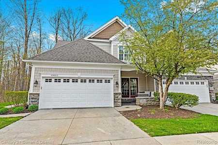 49652 Timber Trl Novi, MI 48374