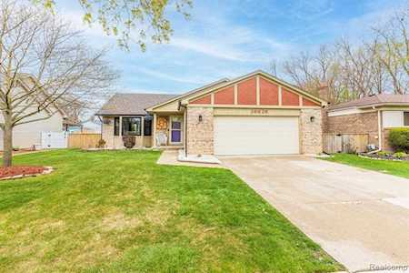 39626 Randall St Canton Twp, MI 48188