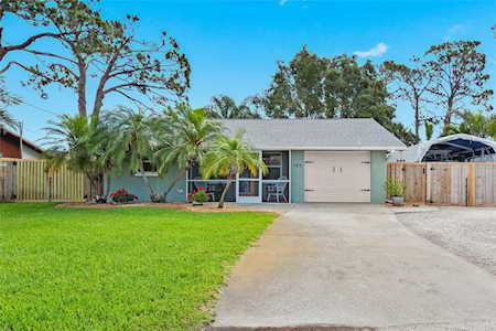 171 Michigan Ave Englewood, FL 34223