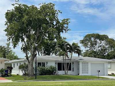 6910 Margate Blvd Margate, FL 33063