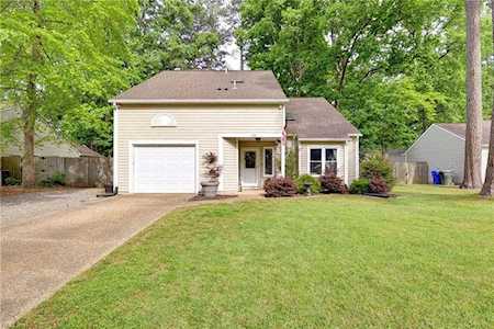 173 Little John Place Newport News, VA 23602
