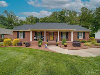 1521 Cripple Creek Rd Kannapolis, NC 28081