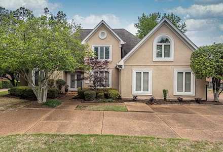 2891 Waterleaf Dr Germantown, TN 38138
