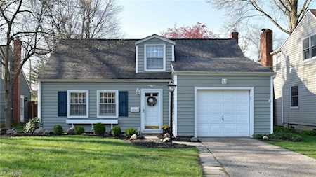 24321 Electric Dr Bay Village, OH 44140