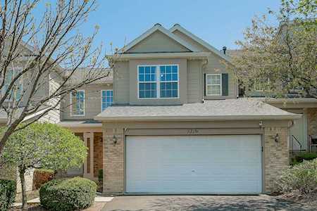 3216 Foxridge Ct Woodridge, IL 60517