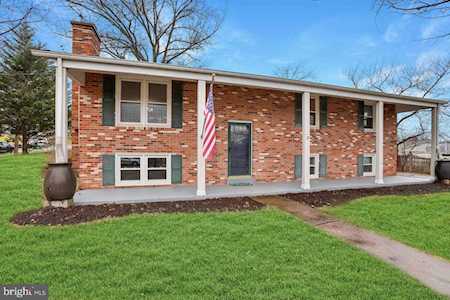 1003 Tuscarora Dr SW Leesburg, VA 20175