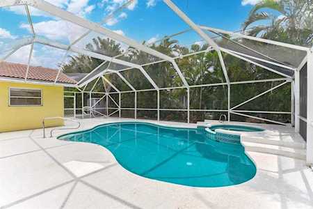 125 Saint Cloud Lane Boca Raton, FL 33431