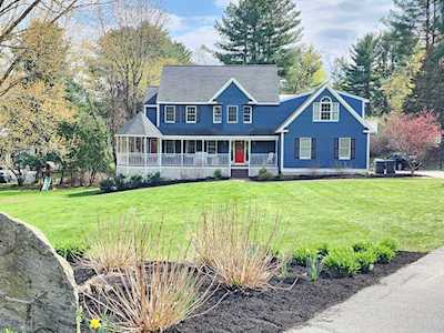 61 Fisher St Northborough, MA 01532