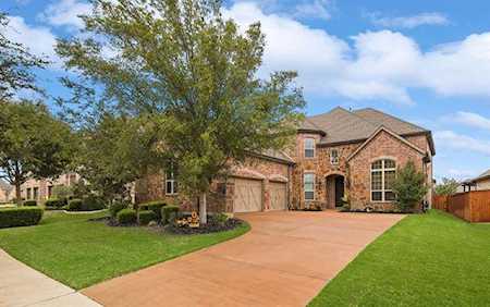 8616 Bayberry Avenue Lantana, TX 76226