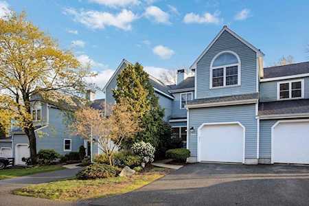 340 Bishops Forest Dr #340 Waltham, MA 02452