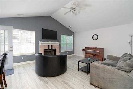 124 Mallard Dr Suffolk, VA 23434