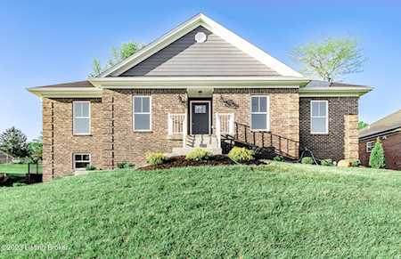 1412 Nightingale Ln Goshen, KY 40026