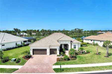 108 N Cayman Isles Blvd Englewood, FL 34223
