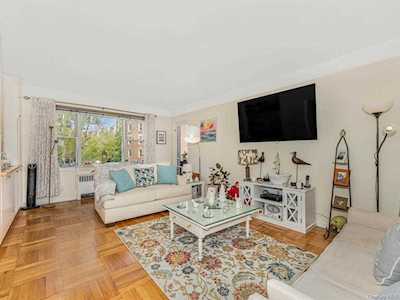 2711 Henry Hudson Parkway #3C Bronx, NY 10463
