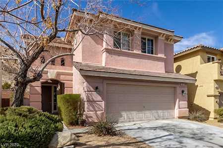 10351 Running Falls St Las Vegas, NV 89178