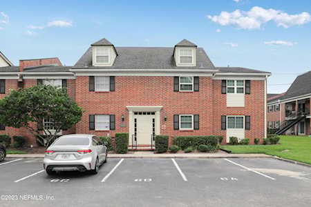 4915 Baymeadows RD Jacksonville, FL 32217