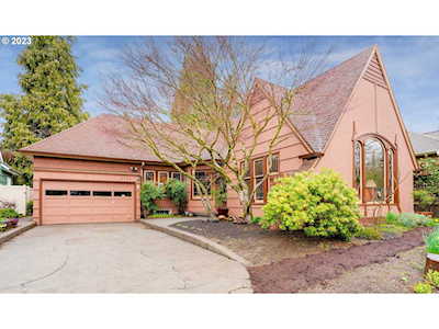2731 SE Market ST Portland, OR 97214