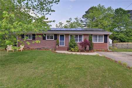 494 Catesby Ln Williamsburg, VA 23185