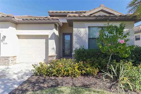 6526 Rosehill Farm RUN Bradenton, FL 34211