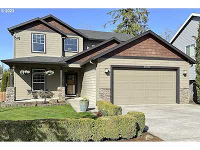39742 Wall ST Sandy, OR 97055