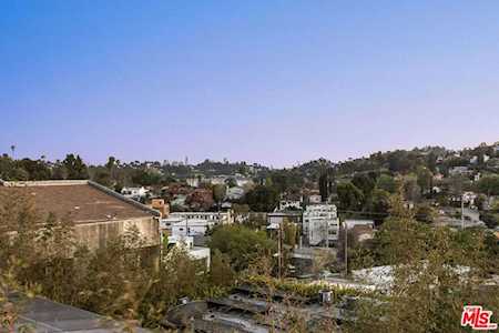 2913 1/2 Avenel Terrace Los Angeles, CA 90039