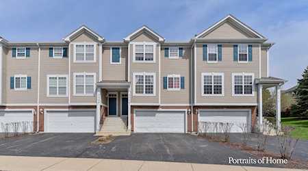 2270 Hudson Circle Aurora, IL 60504