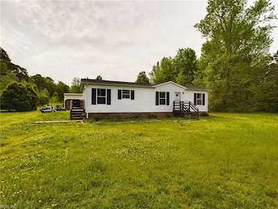 11521 Tucker Swamp Rd Zuni, VA 23898