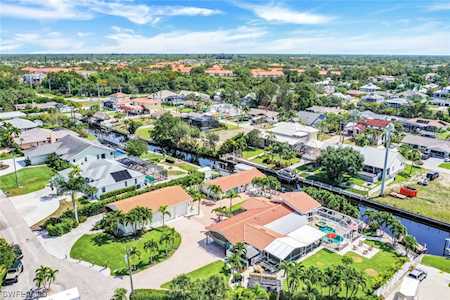 27111 Flossmoor Dr Bonita Springs, FL 34135