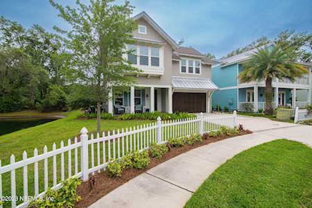 960 Paradise CIR Atlantic Beach, FL 32233