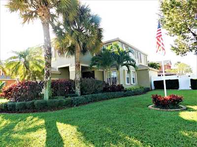 101 Chestnut Court Royal Palm Beach, FL 33411