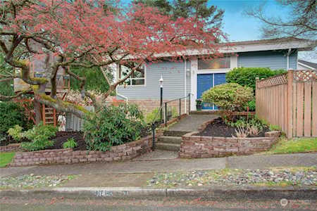 10506 NE 198th St Bothell, WA 98011