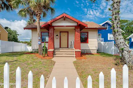 210 Grandview Avenue Daytona Beach, FL 32118