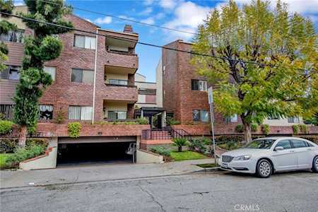 1200 Valley View Rd #202 Glendale, CA 91202