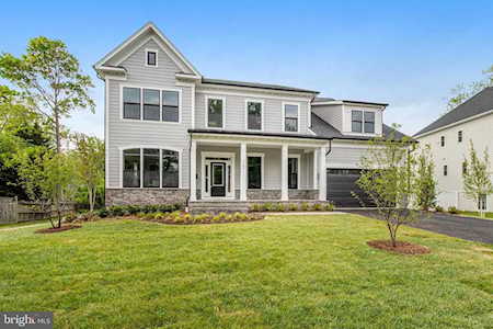 7104 Sea Cliff Rd Mclean, VA 22101