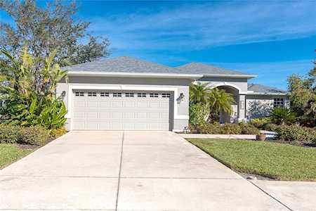 161 Clear Lake Dr Englewood, FL 34223