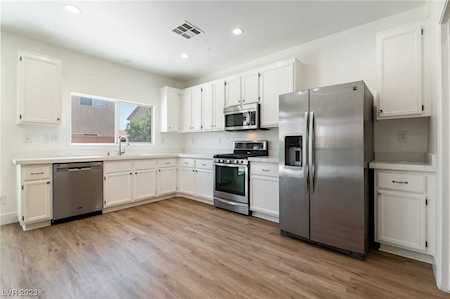 8736 Apiary Wind St Las Vegas, NV 89131