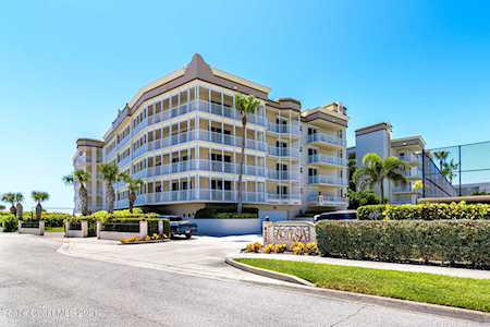 425 Pierce Avenue #202 Cape Canaveral, FL 32920