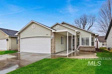 1893 N Buena Vista Ave Meridian, ID 83646