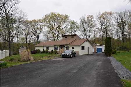 4398 Woodland Circle Walnutport, PA 18088