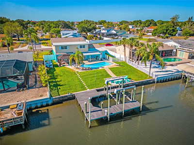 8425 Flagstone Dr Tampa, FL 33615