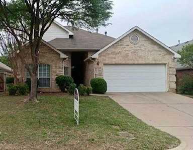 6925 Andress Drive Fort Worth, TX 76132