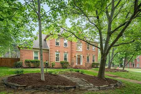 8796 Wood Mills Cv Memphis, TN 38016