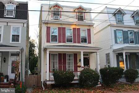 424 Locust Ave Burlington, NJ 08016