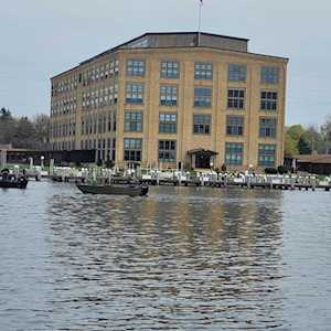 1545 Arboretum Dr #105 Oshkosh, City of Oshkosh, WI 54901